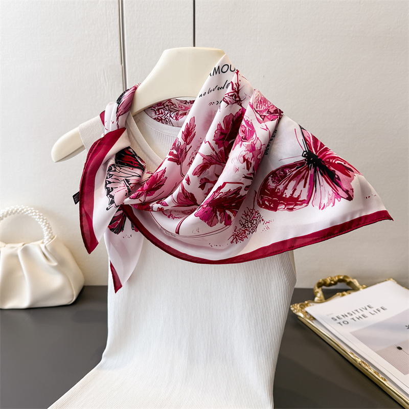 Foulard carré en soie motif pa - Silk Scarf Square avis et prix