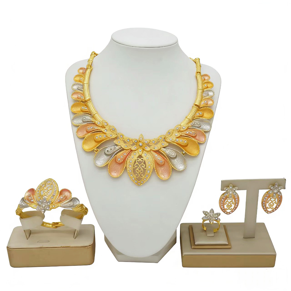 Ensemble de bijoux en or de Du - Women Accessories Dubai avis et prix