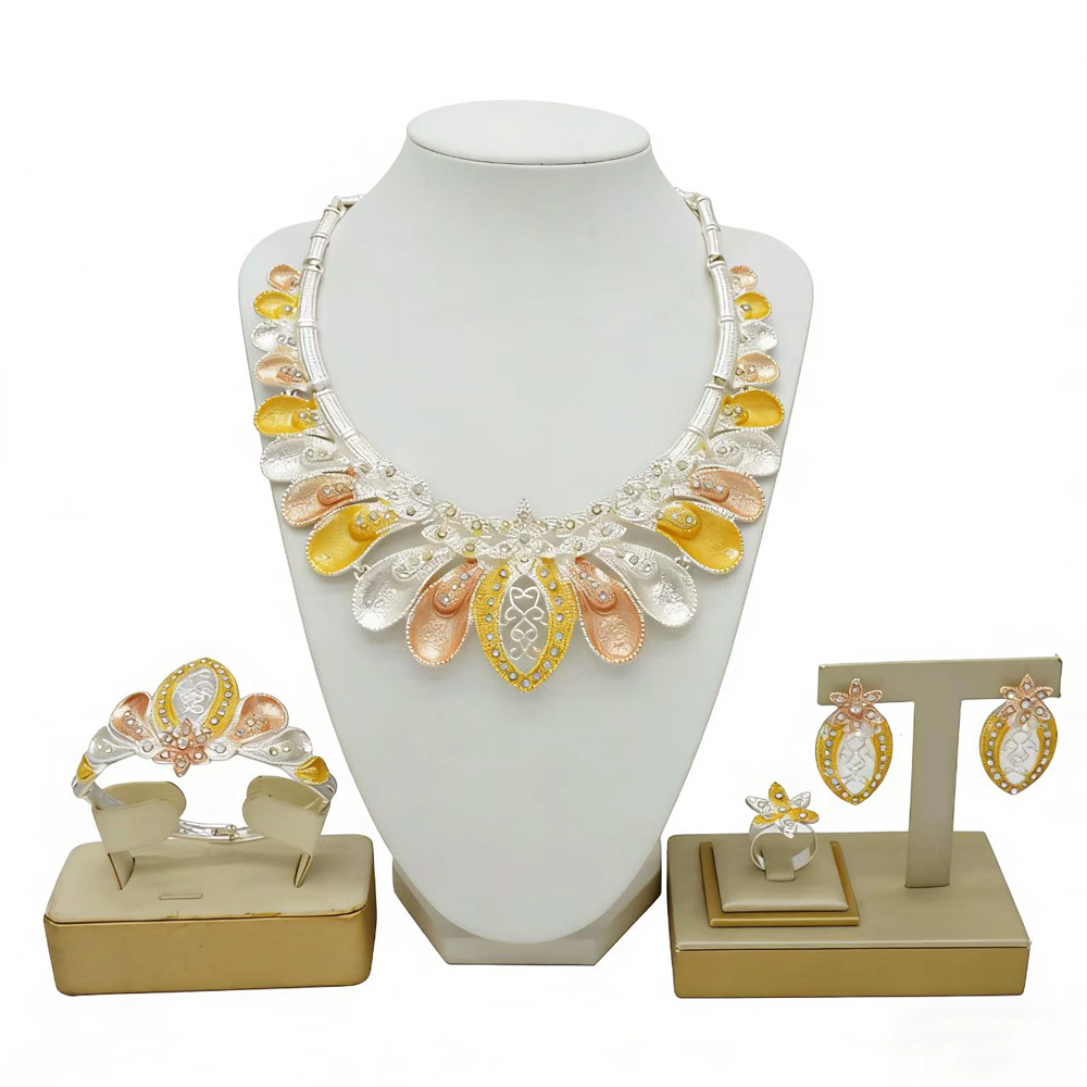 Ensemble de bijoux en or de Du - Women Accessories Dubai avis et prix