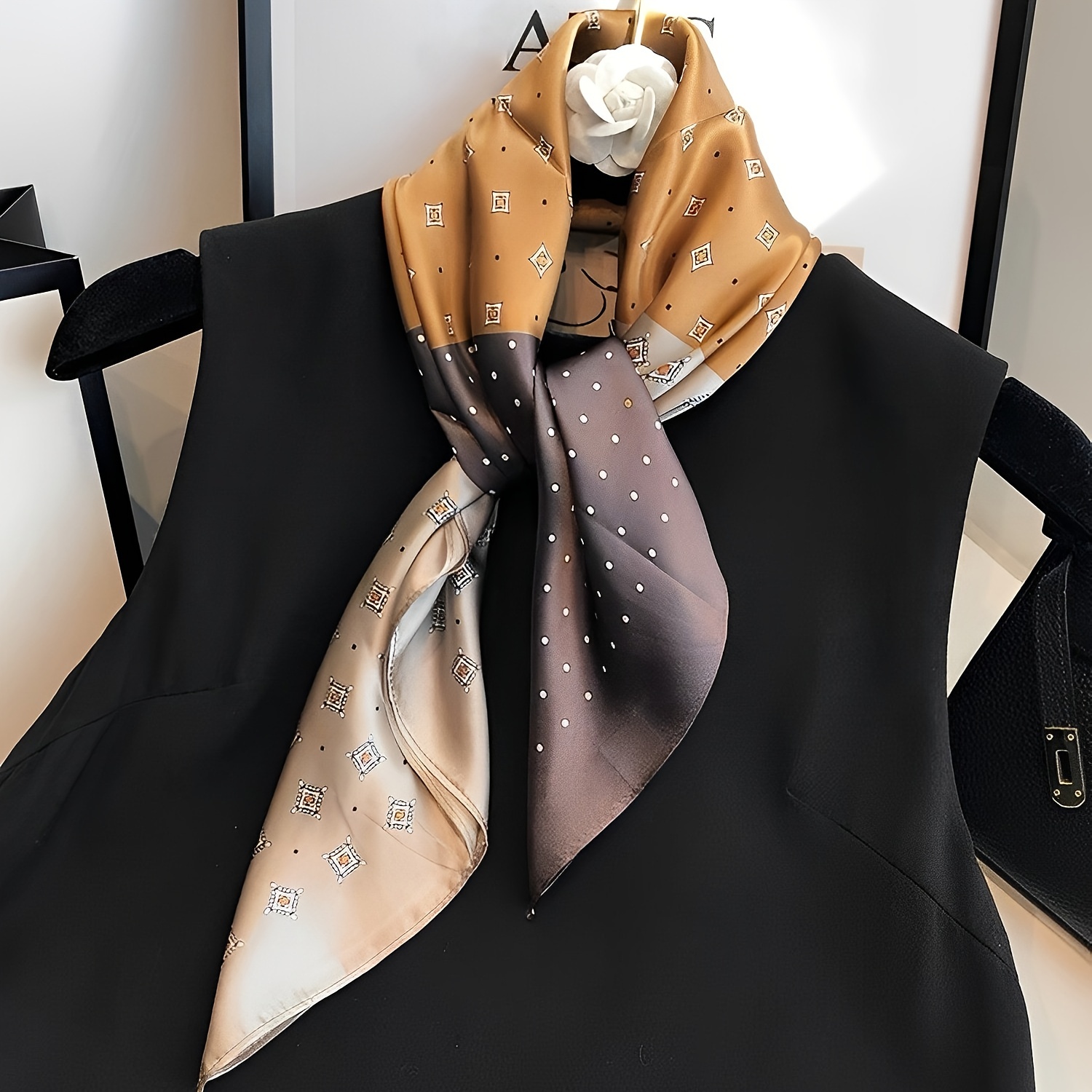Foulard carré à pois en Faux d - Silk Scarf Square avis et prix