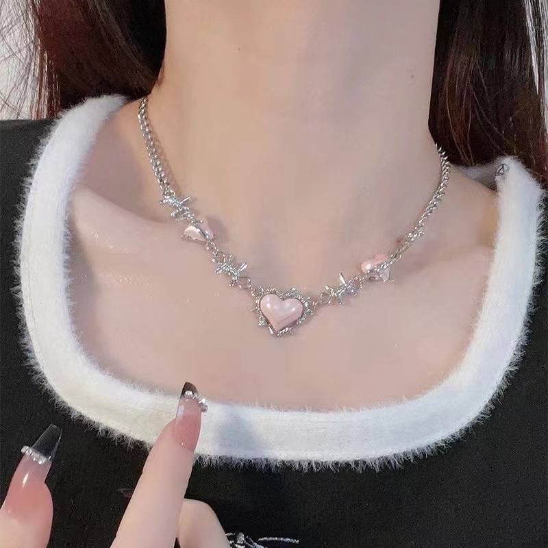 Collier Ras du Cou en Perles R - Women'S Emo Accessories avis et prix